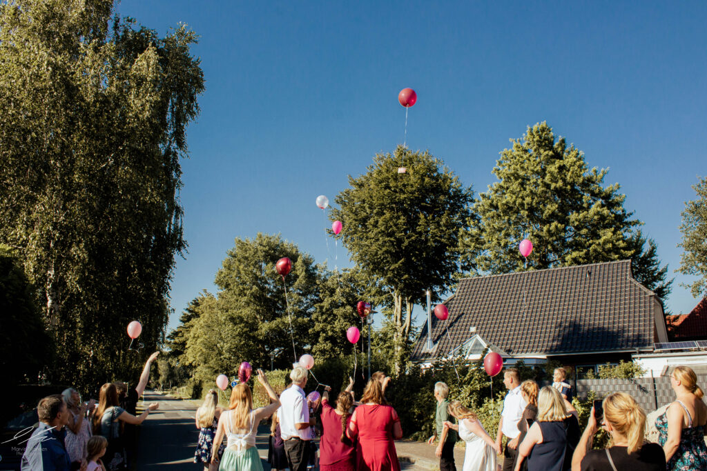 Hochzeitsveranstaltung mit Luftballons